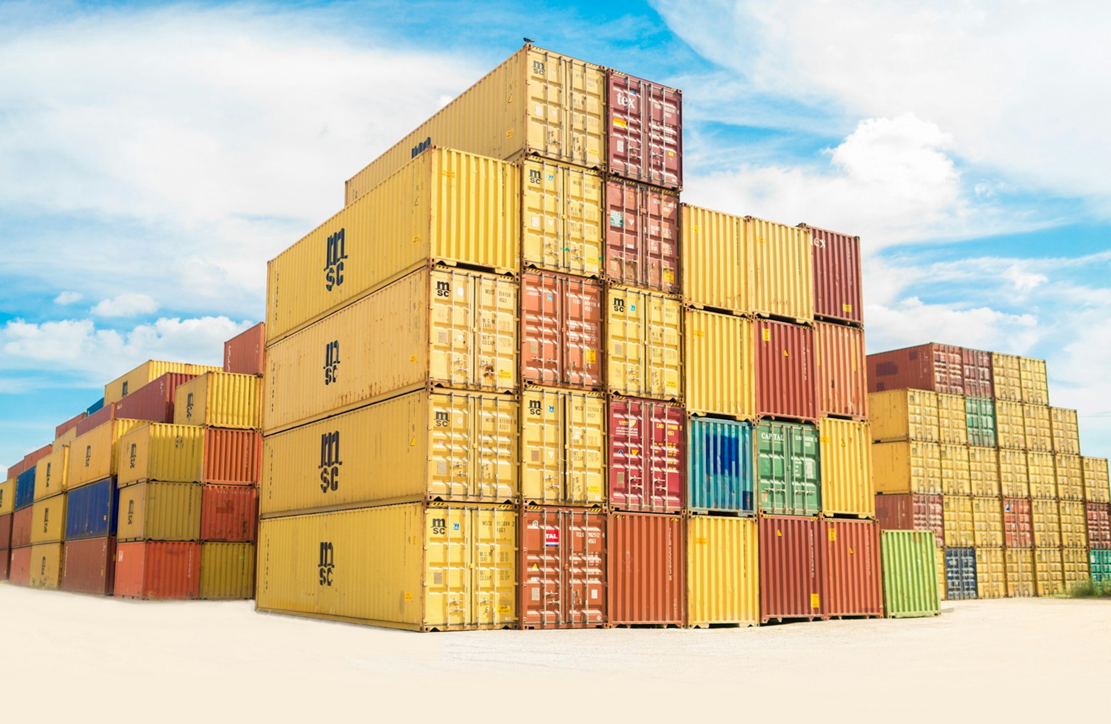used shipping containers for sale in the UAE — cargo-worthy 20ft and 40ft